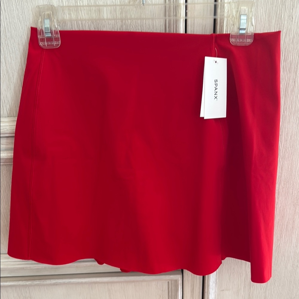 SPANX red Skort